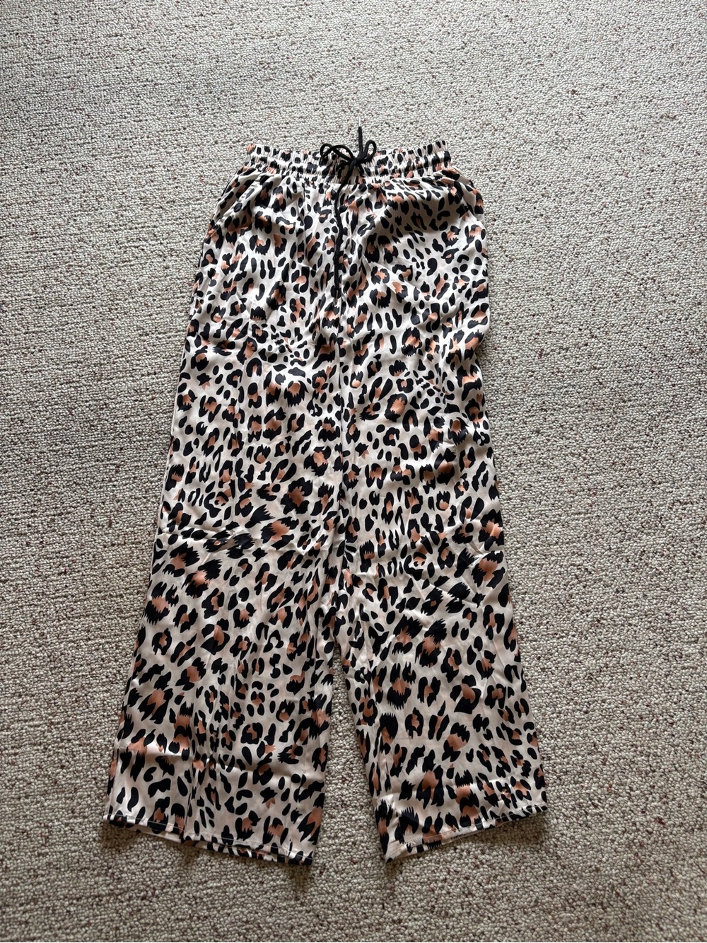 Leopard-Print Wide Leg Pants in Beige and Black